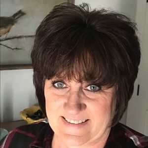 Meet your Posher, Stacy